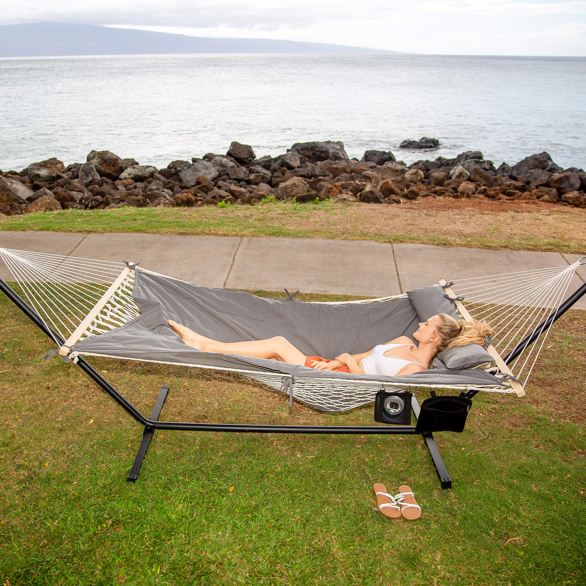 SUNCREAT-Hammock-with-Stand-gray#color_dark-gray