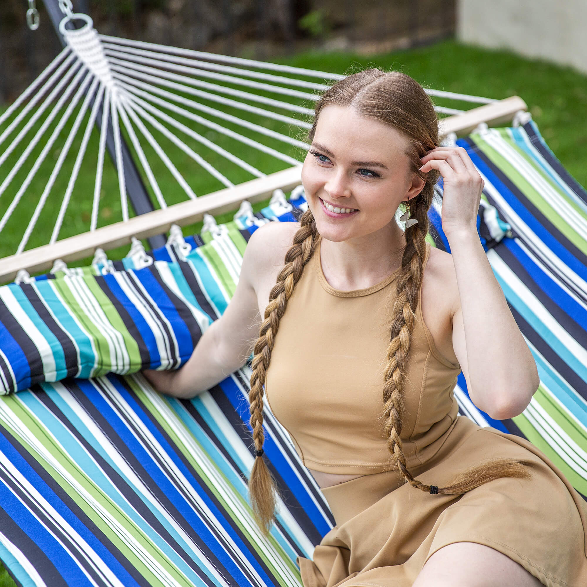 SUNCREAT Quilted Fabric Hammock, Green Stripes#color_green-stripes