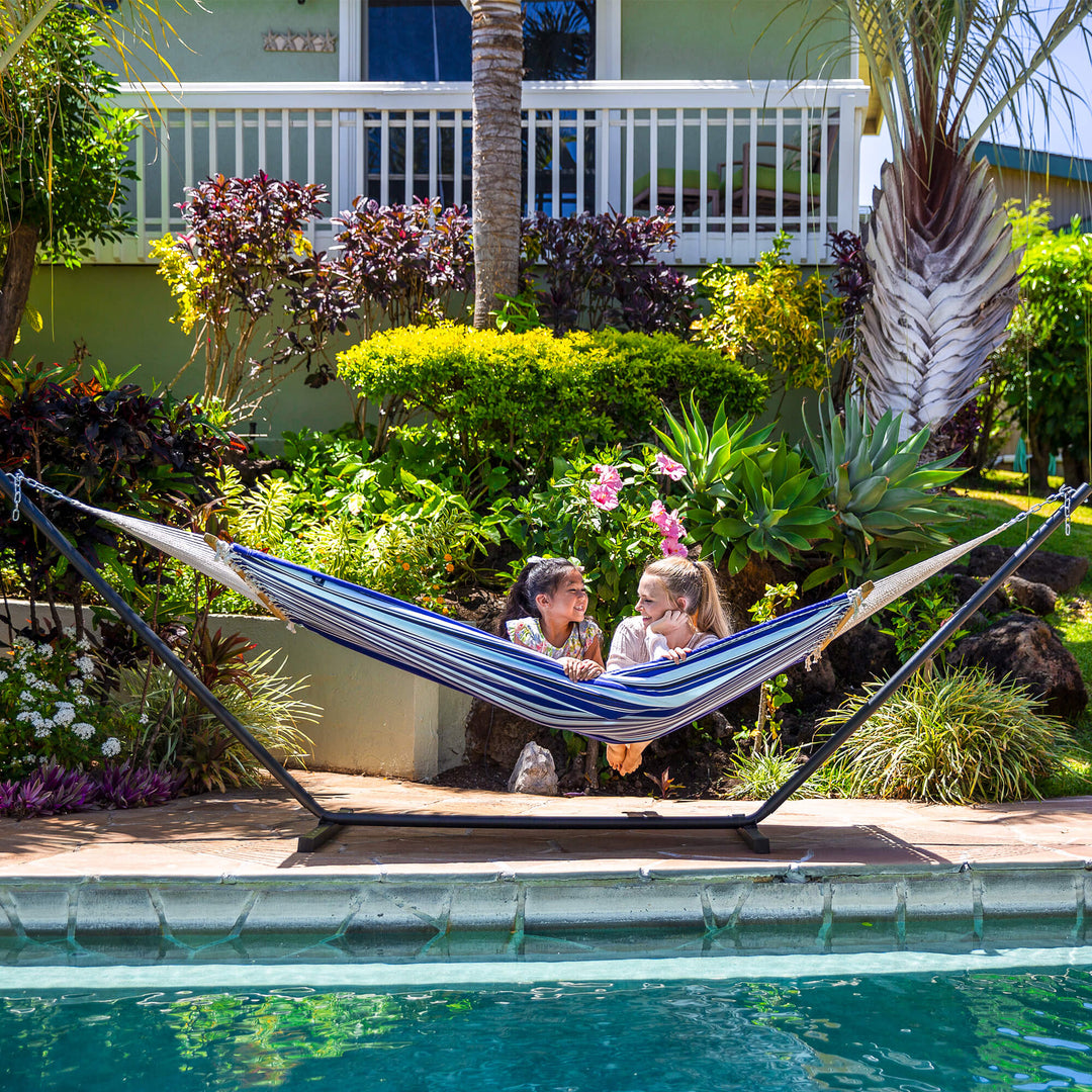 SUNCREAT-Double-Hammock-with-Stand-Blue-Stripes#color_blue-stripes